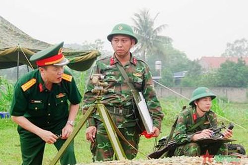 Kiểm tra công tác huấn luyện, sẵn sàng chiến đấu tại Lữ đoàn Pháo binh 382