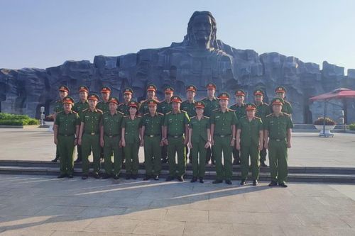 Lực lượng Cảnh sát QLHC về TTXH Công an Quảng Nam, Quảng Ngãi và Kon Tum tổ chức Về nguồn