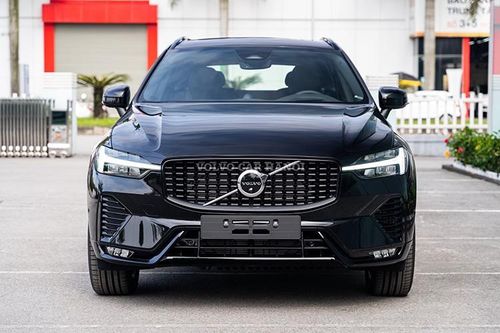 Xe Volvo giảm 'tồn kho' hơn 2 năm giảm tới gần 300 triệu đồng