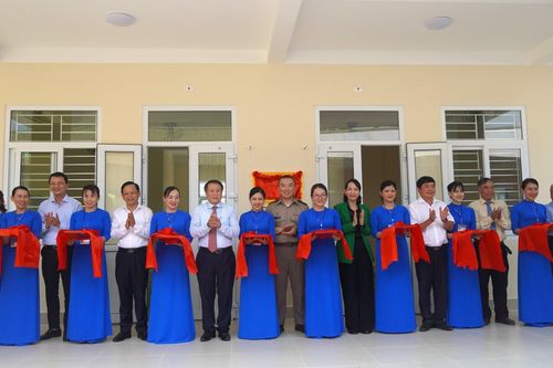 Đưa vào sử dụng công trình trường học ở vùng lũ Quảng Trị