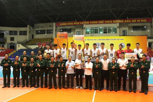 Bóng chuyền Biên phòng bảo vệ thành công ngôi vô địch Cúp Hùng Vương 2024