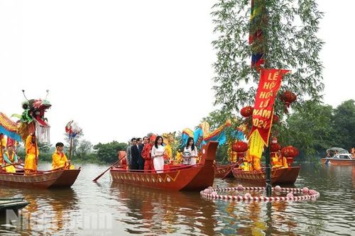 Ninh Bình: Độc đáo nghi lễ rước nước tại Lễ hội Hoa Lư năm 2024