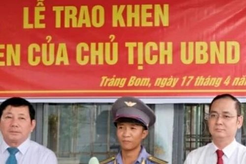 UBND tỉnh Đồng Nai tặng bằng khen cho nhân viên gác chắn đường sắt dũng cảm cứu người