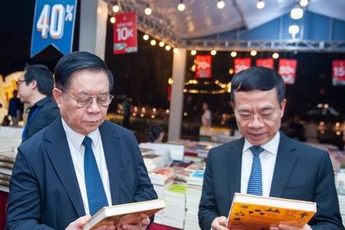 Trưởng Ban Tuyên giáo T.Ư Nguyễn Trọng Nghĩa: 'Văn hóa đọc phải là nhu cầu thiết yếu, tự thân'