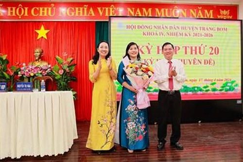 Trưởng Phòng GD&ĐT được bầu giữ chức Phó Chủ tịch HĐND huyện