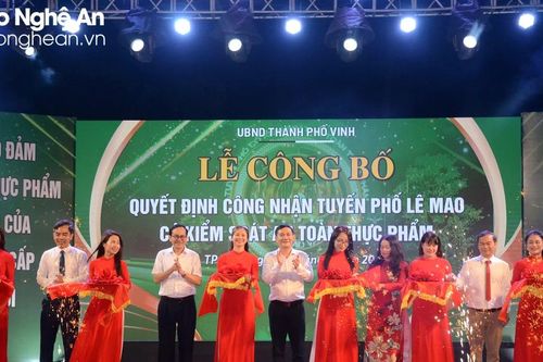 Nghệ An phát động 'Tháng hành động vì an toàn thực phẩm' năm 2024