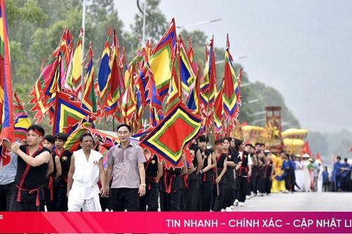 Hà Tĩnh: Rước linh vị Đức Thủy Tổ Kinh Dương Vương và các Vua Hùng