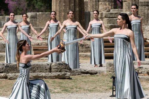 Olympic Paris: Cơ hội chiêm ngưỡng những ngọn đuốc trong lịch sử Thế Vận hội