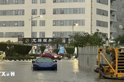 UAE ghi nhận lượng mưa lớn nhất kể từ khi bắt đầu thống kê vào năm 1949