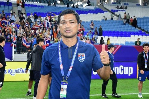 HLV U23 Thái Lan nói gì sau chiến thắng 'địa chấn' trước U23 Iraq?