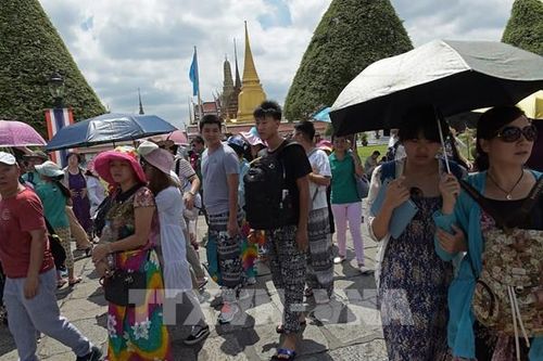 Lượng khách hàng không của Trung Quốc đạt kỷ lục