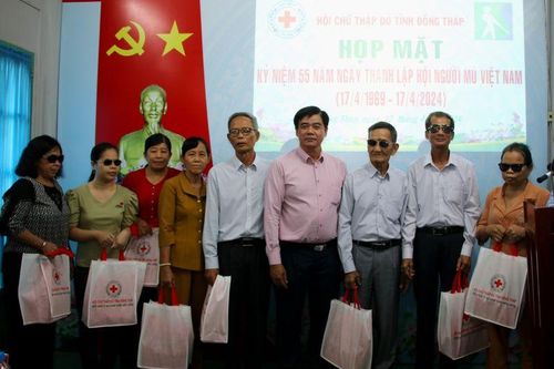 Họp mặt kỷ niệm 55 năm Ngày thành lập Hội Người mù Việt Nam