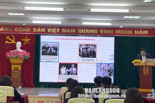 Sinh hoạt chuyên đề mẫu: Góp phần nâng cao chất lượng sinh hoạt chi bộ tại Đảng ủy Khối các cơ quan tỉnh