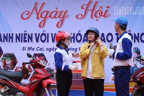 Tổ chức thí điểm bồi dưỡng kiến thức, kỹ năng điều khiển xe gắn máy an toàn cho học sinh
