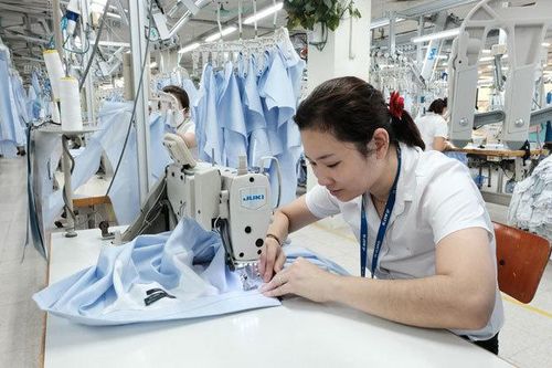 Xây dựng thương hiệu để thoát 'kiếp gia công' ở những ngành tỷ USD
