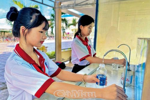 Ðảm bảo hệ thống nước uống sạch trong trường học