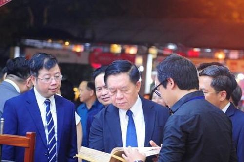 Khai mạc Ngày Sách và Văn hóa đọc Việt Nam lần thứ ba tại Văn Miếu - Quốc Tử Giám