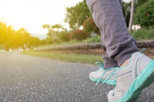 10 mẹo đi bộ hiệu quả phù hợp với mọi lứa tuổi