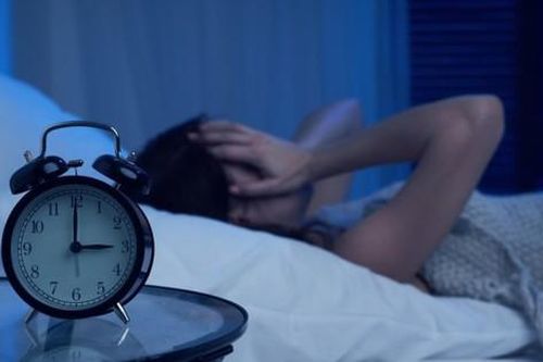 Nguyên nhân gây mất ngủ lâu năm, ngủ bao nhiêu tiếng một ngày là đủ?