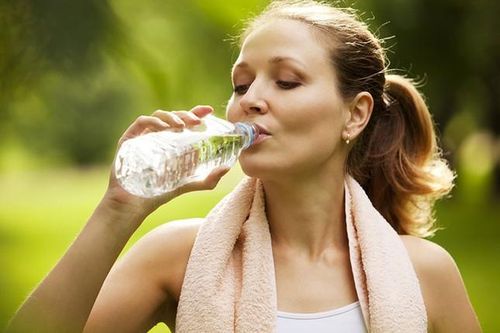 Lưu ý những điều này khi tập thể dục trong ngày nóng bức để tránh bị sốc nhiệt