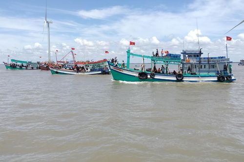 Tưng bừng Lễ hội Nghinh Ông ở Đông Hải Bạc Liêu