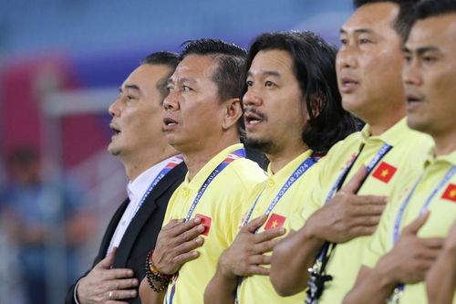 Tin nóng thể thao tối 18/4: AFC ca ngợi HLV Hoàng Anh Tuấn, FIFA trao đặc quyền cho Messi