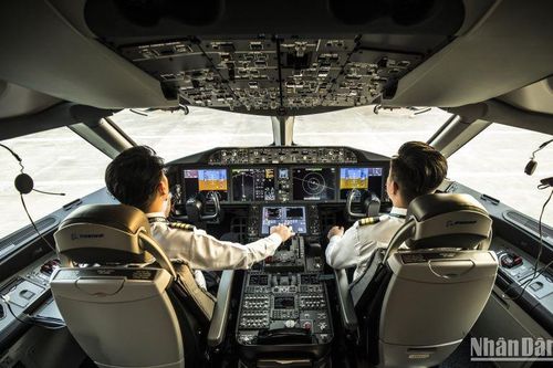Những chuyện kể đầy xúc cảm về phi công Đoàn Bay 919