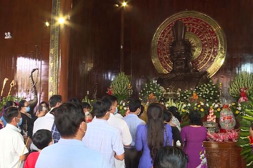 Giỗ tổ Hùng Vương - Lễ hội Đền Hùng 2024: Đền thờ Vua Hùng nơi Đất Mũi