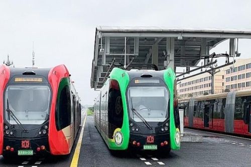 Đề xuất tàu điện không ray cho giao thông Hà Nội: Cần lộ trình cụ thể
