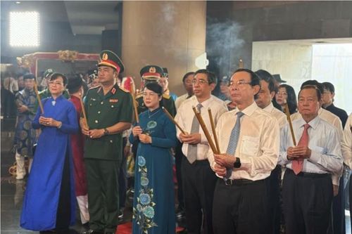 TPHCM long trọng tổ chức Lễ Giỗ Tổ Hùng Vương