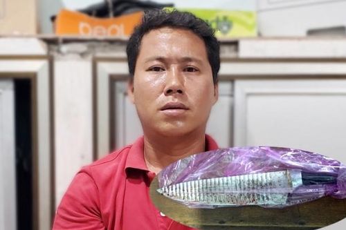 Tạm giữ đối tượng đâm cô ruột tử vong vì mâu thuẫn đất đai