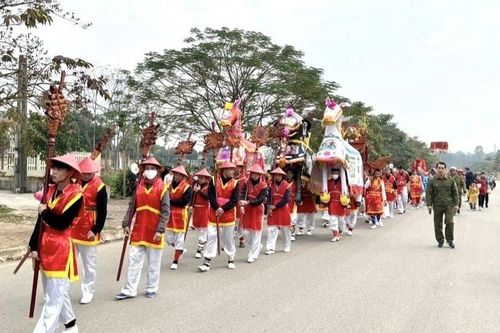 Lễ hội tái hiện tích 'Tản Viên đón vợ' thời Vua Hùng