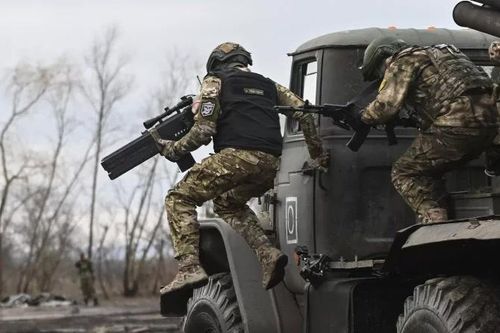 'Nhanh hơn chúng ta nghĩ' - Đại tá Mỹ nhận định về tình hình Ukraine