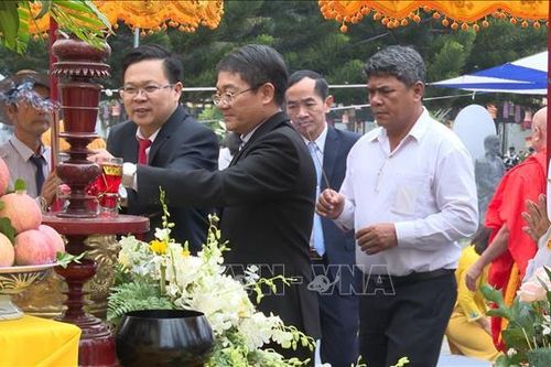 Người dân Kon Tum hướng về cội nguồn dân tộc