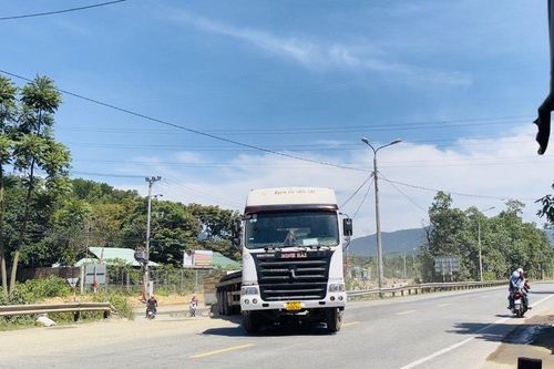 Đẩy nhanh tiến độ giải phóng mặt bằng cao tốc Hòa Liên - Túy Loan