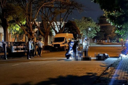 Bình Dương: Điều tra vụ một người phụ nữ nghi bị sát hại trên đường