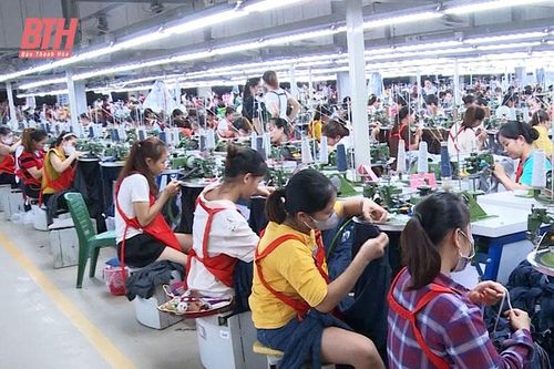 Thường Xuân chú trọng tạo việc làm cho người nghèo