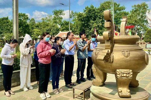 Nhiều hoạt động dịp giỗ Tổ Hùng Vương, chào mừng lễ 30-4 và 1-5