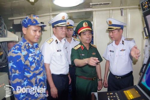 Duy trì nghiêm trực sẵn sàng chiến đấu, nhất là dịp cao điểm lễ