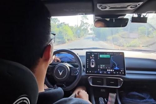 Chủ xe VF 8 kể những trải nghiệm 'càng đi càng nghiện'