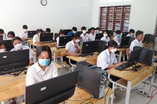 Sở Giáo dục và Đào tạo Khánh Hòa: Ban hành tiêu chuẩn, định mức sử dụng máy móc, thiết bị trường THPT