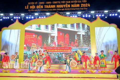Chung khảo cuộc thi 'Ươm mầm tài năng hướng dẫn viên du lịch' huyện Gia Viễn