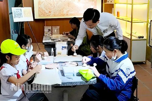 Trải nghiệm 'Hoa Lư trong tôi' tại Khu Di tích Quốc gia đặc biệt Cố đô Hoa Lư