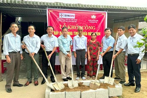 Ngành điện hỗ trợ xây 5 căn nhà tình nghĩa