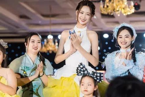Tự hào vẻ đẹp Việt Nam với sự kiện 'Dấu Ấn Việt Nam' Fashion show