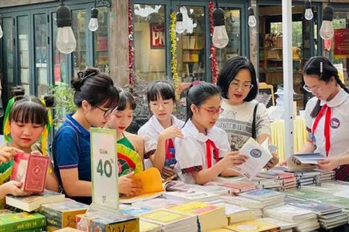 Hà Nội mở đầu Ngày Sách cả nước