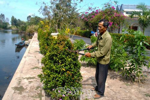 Ðồng bào Khmer tham gia xây dựng nông thôn mới