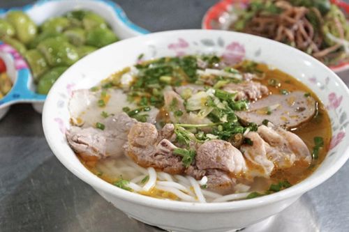 Những quán bún bò Huế ngon chuẩn vị ở TP.HCM