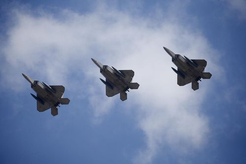 Trung Quốc tìm ra cách 'tóm gọn' tiêm kích tàng hình F-22 của Mỹ