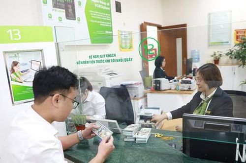 Tình trạng thuê người mua ngoại tệ: Cần sớm ngăn chặn